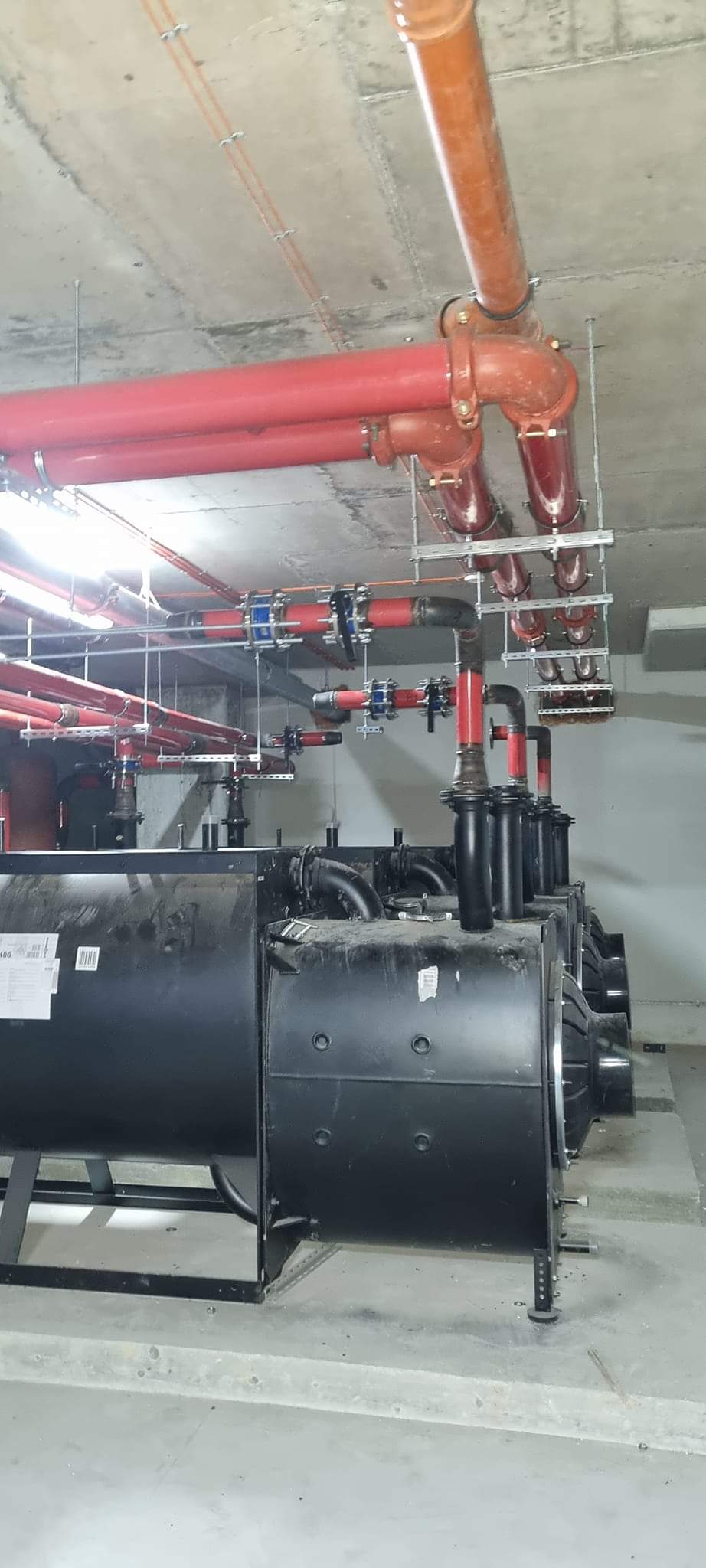 ANGAJAM INSTALATORI