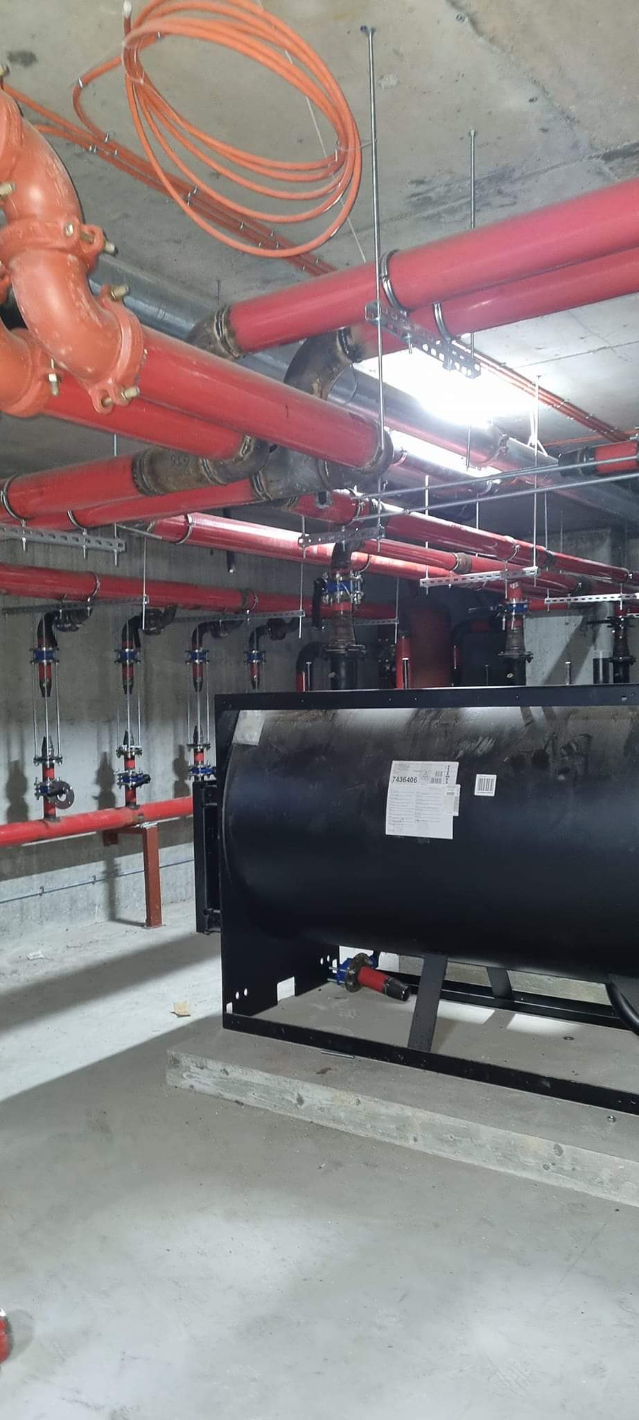 ANGAJAM INSTALATORI