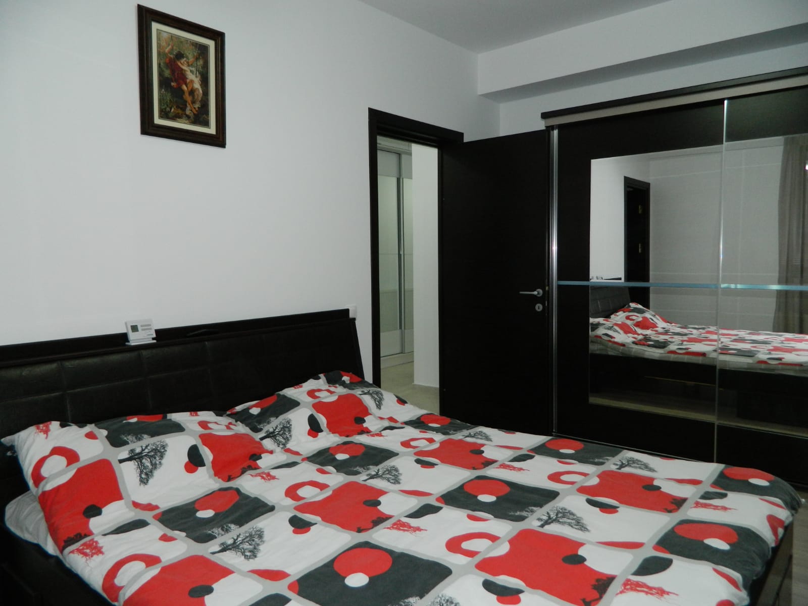 Închiriez apartament bloc nou finisaje de lux