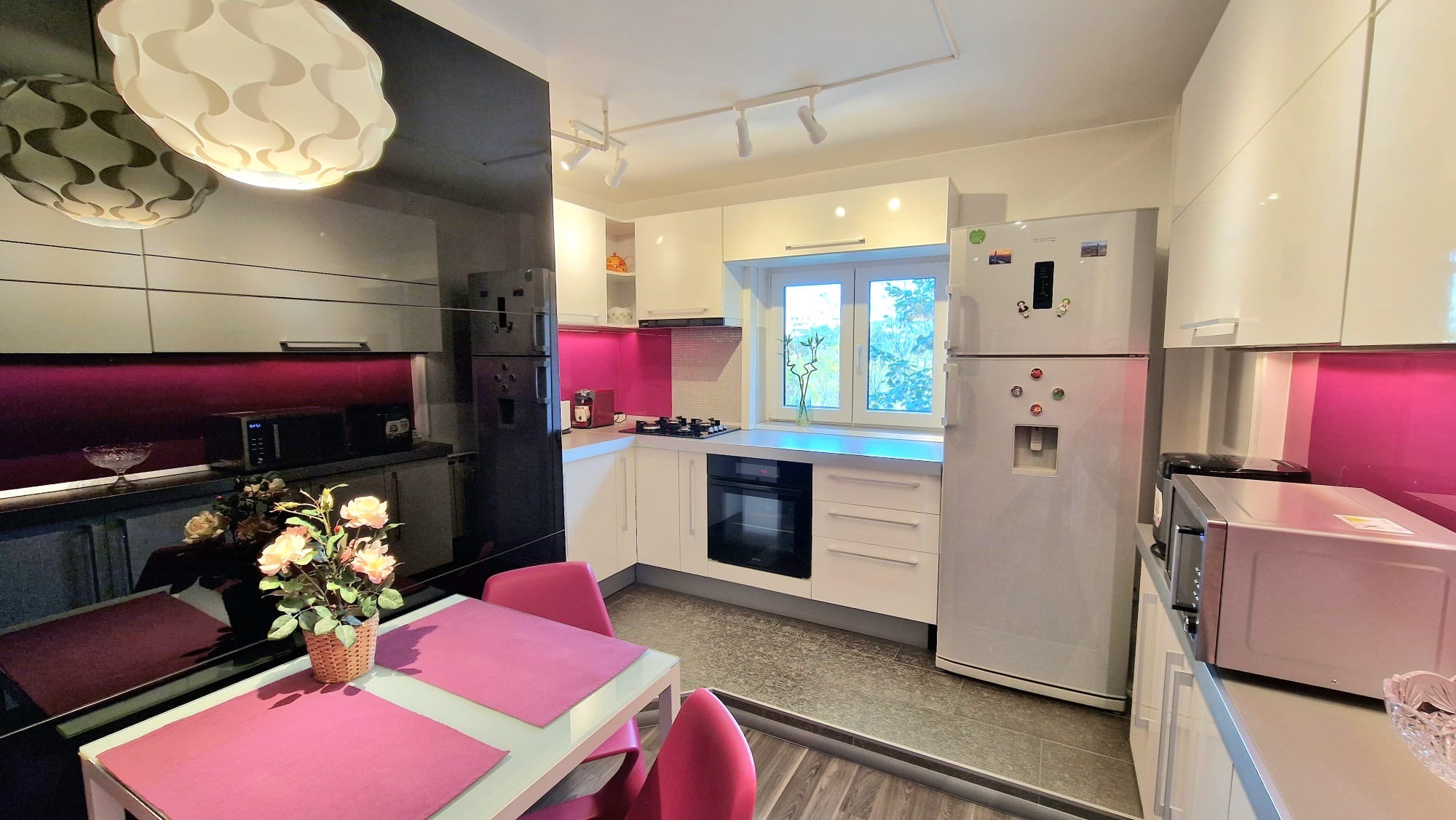 Proprietar vand apartament 2 camere adiacent P-ta Alba Iulia