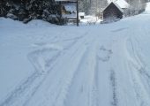 Închiriez pensiune completa cu 6 camere în apuseni