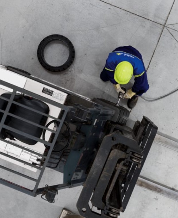 Anvelopa plina Solideal MAGNUM 15×4 1/2-8/3.00 Quick