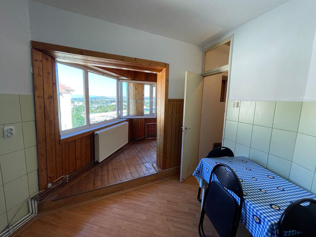 Apartament 2 camere decomandate, cu pod si pivnita