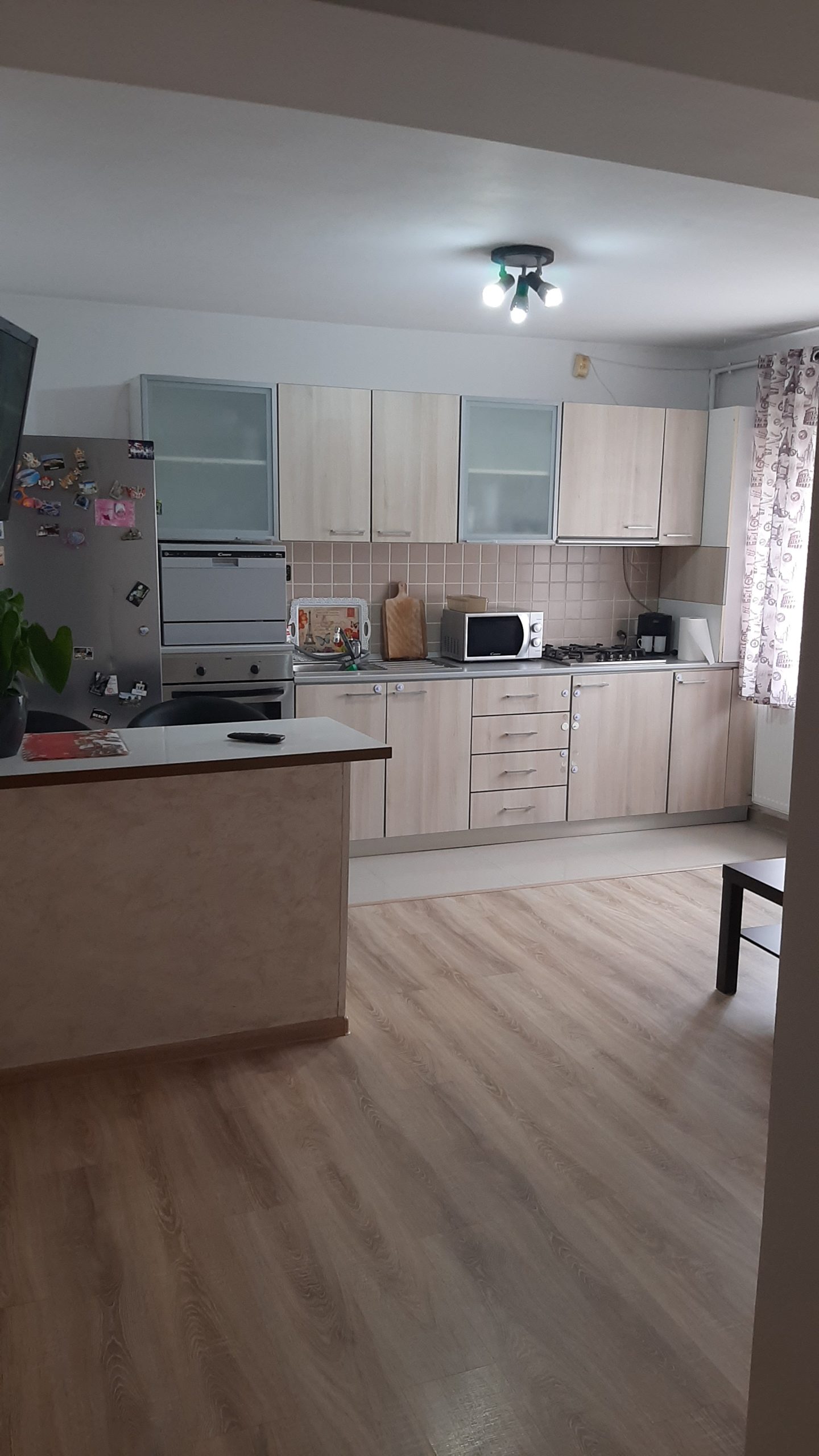 Inchiriez ap.2 camere Prelungirea Ghencea