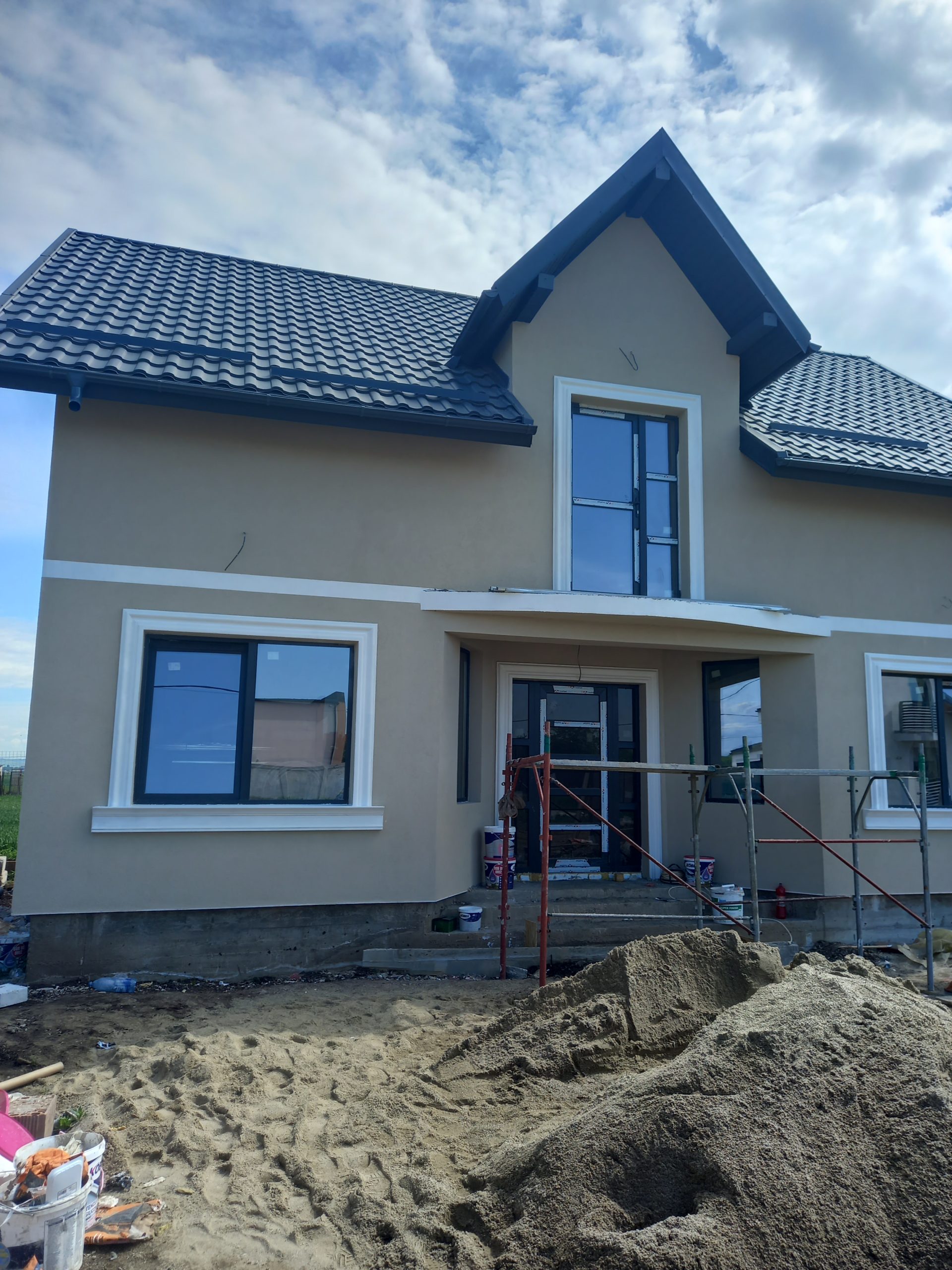 Firma construcții executam