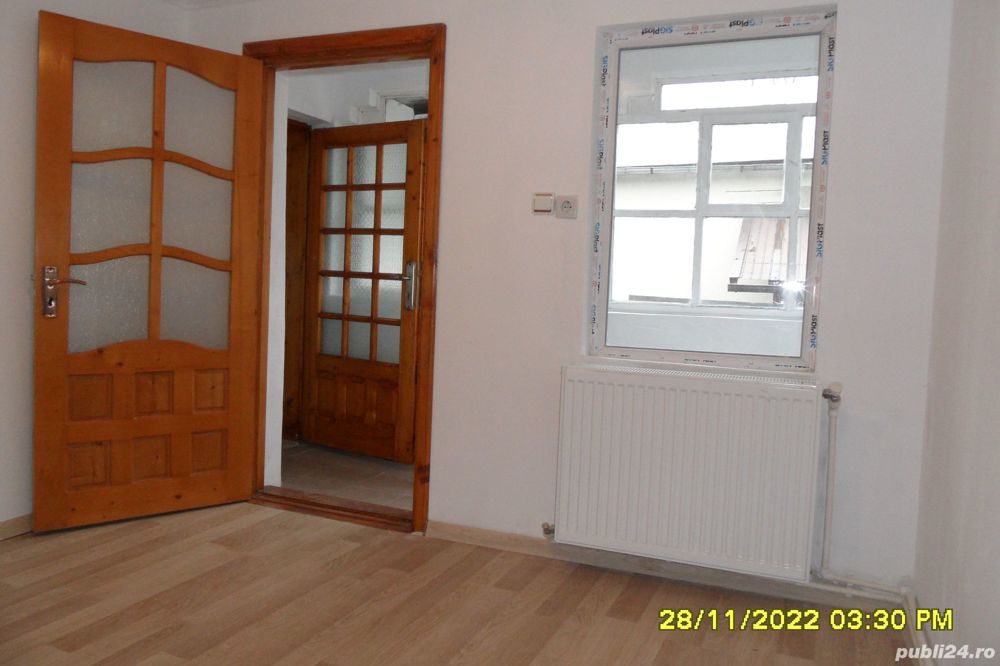Casa pe Valea Prahovei, in Poiana Campina, 3 camere, renovata