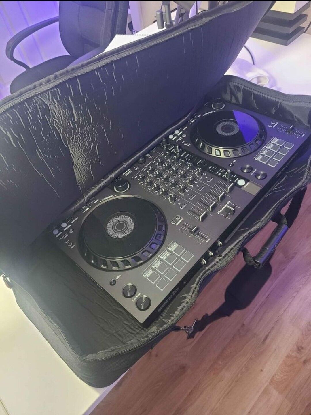 De vânzare Controller DJ Pioneer DDJ-FLX6 cu 4 canale pentru Rekordbox și Serato DJ Pro