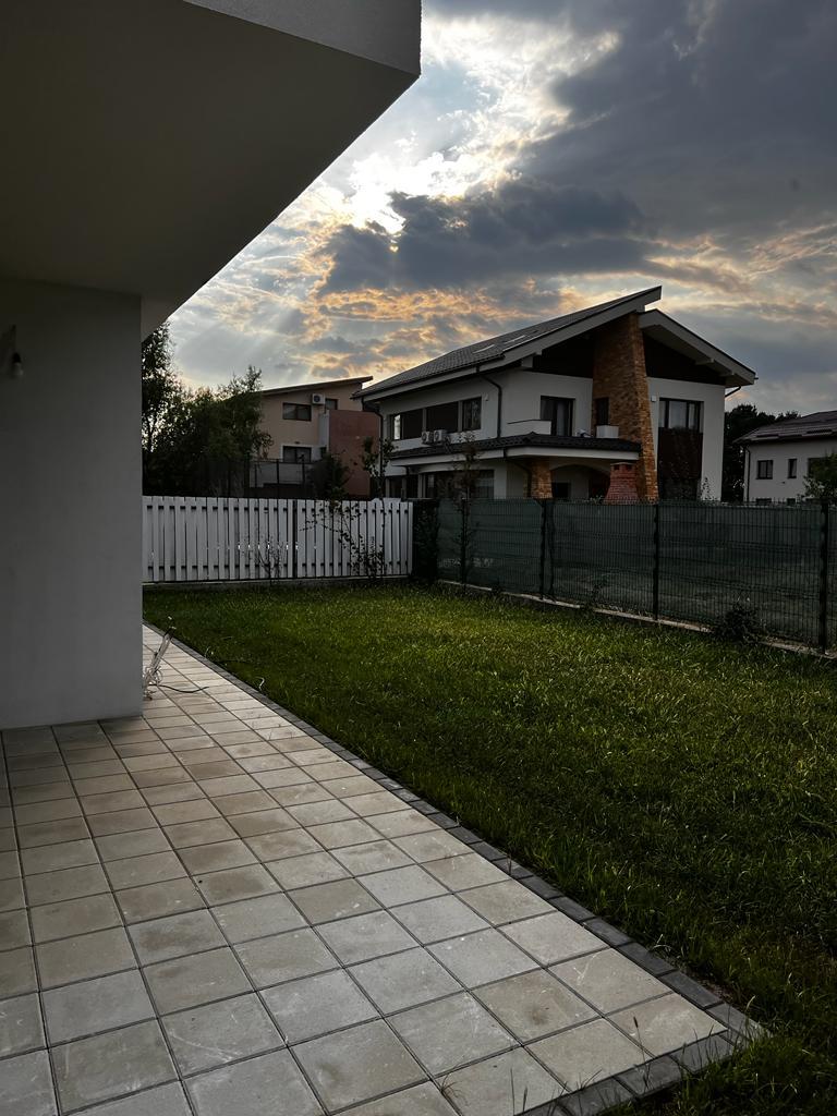 Vila p+1,200 mp utili și 450 mp teren,Otopeni