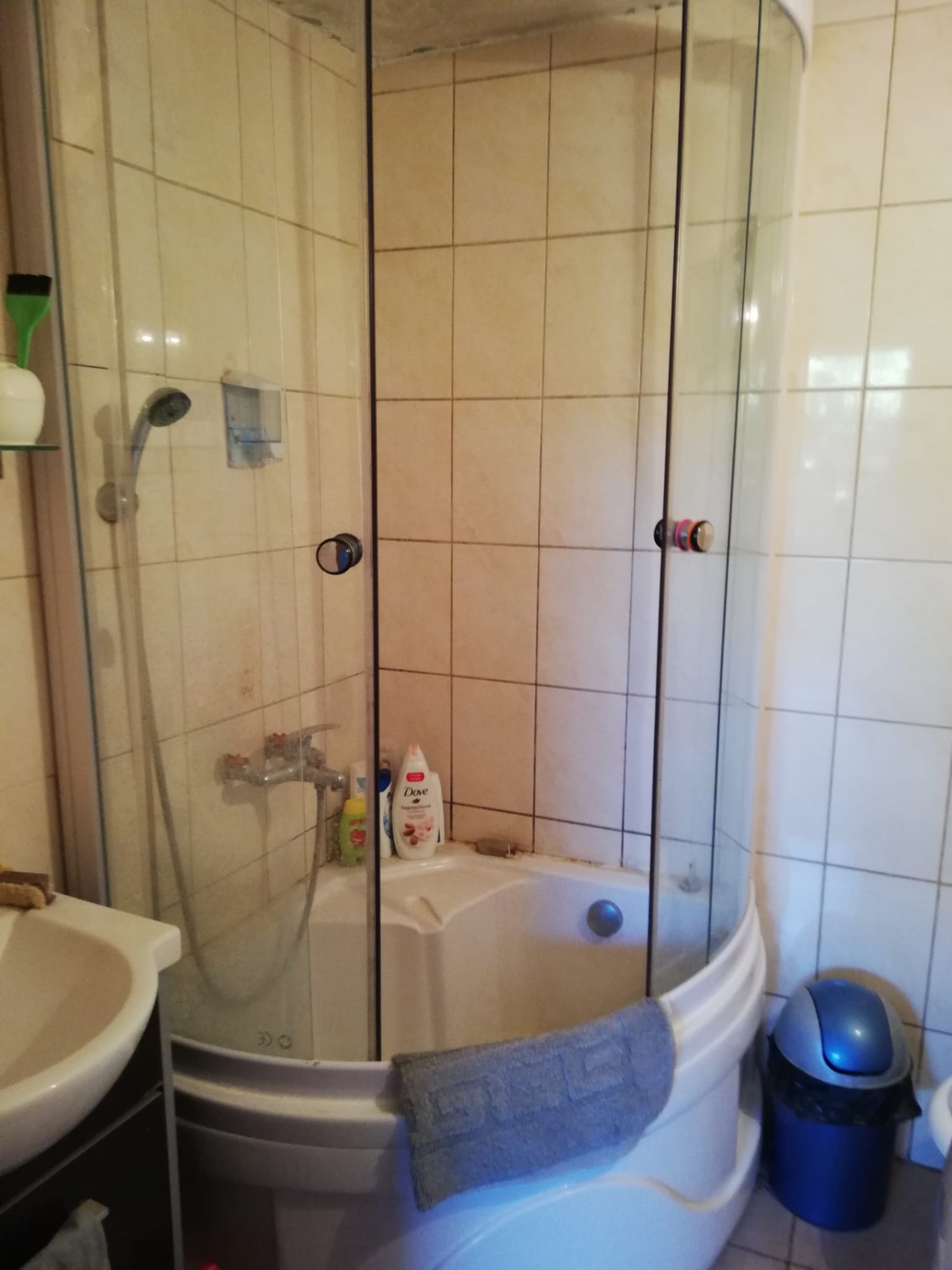Casa și curte la țară în Bărcănești, jud Ialomița