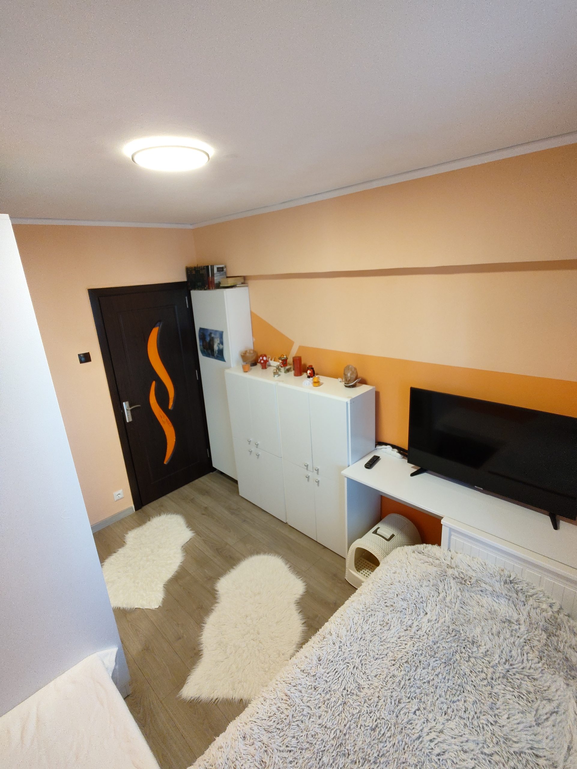 Apartament cu 3 camere la cheie