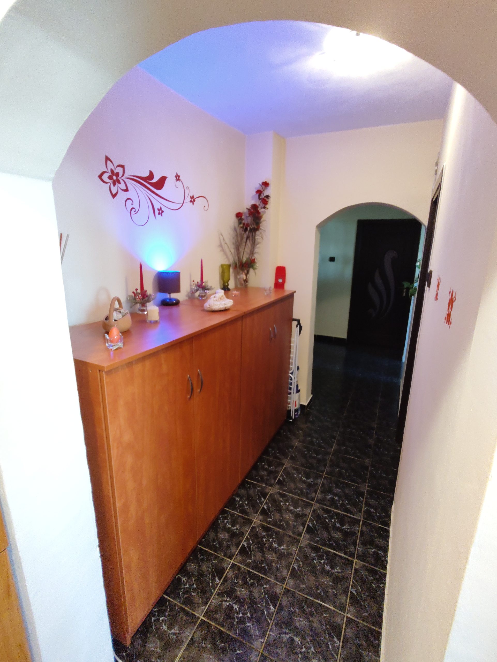 Apartament cu 3 camere la cheie