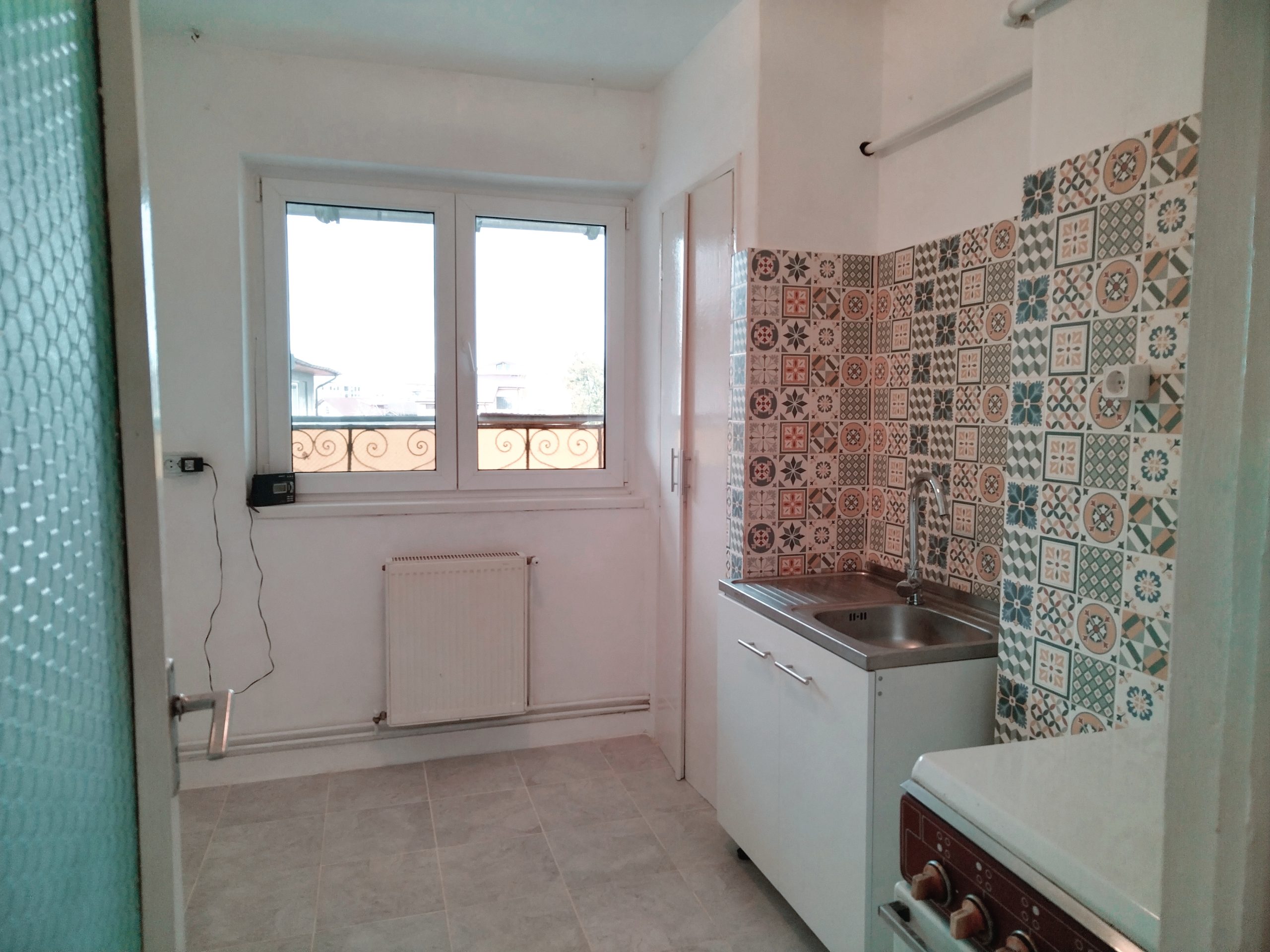 Apartament 3 camere central, decomandat