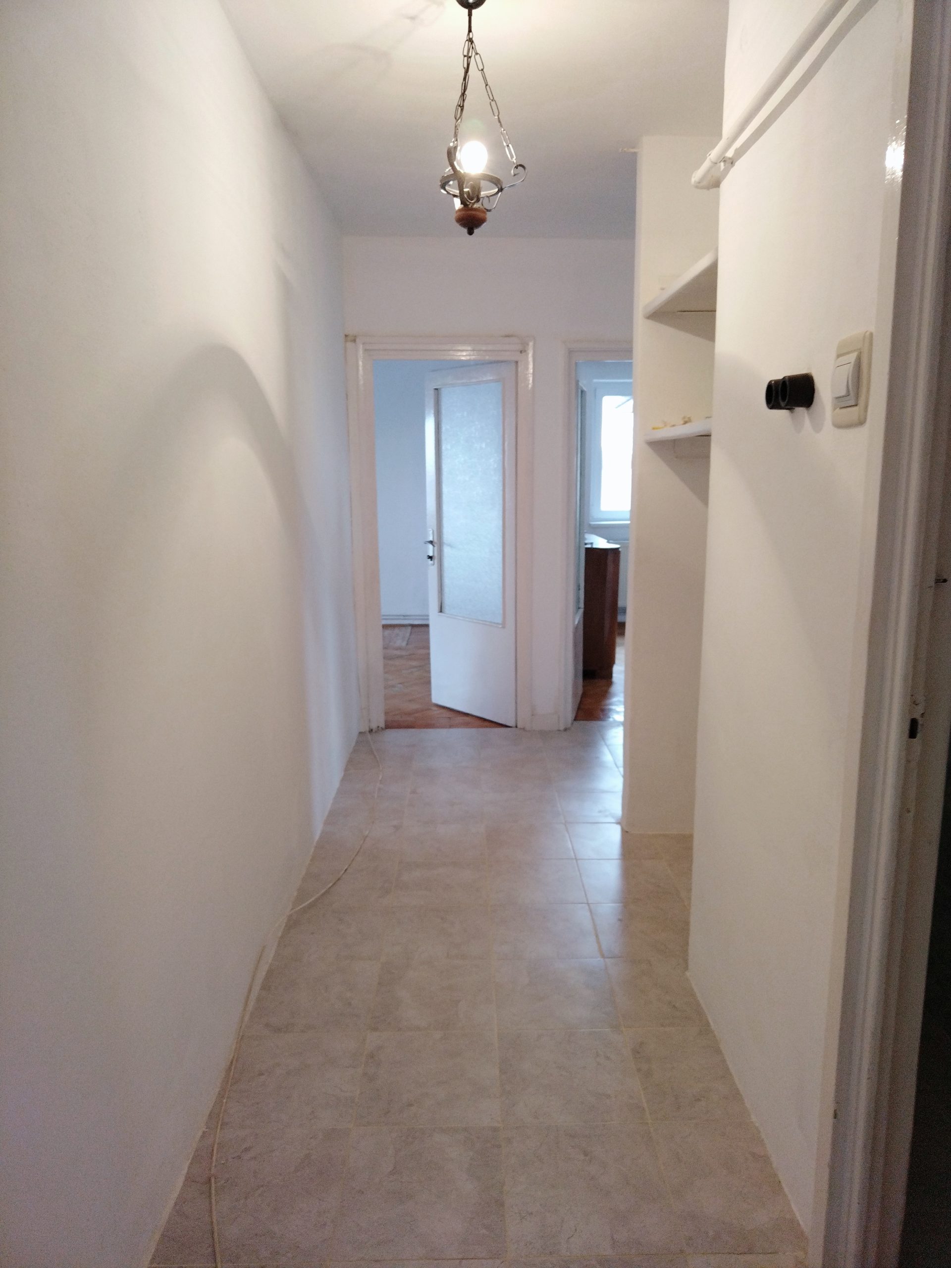 Apartament 3 camere central, decomandat