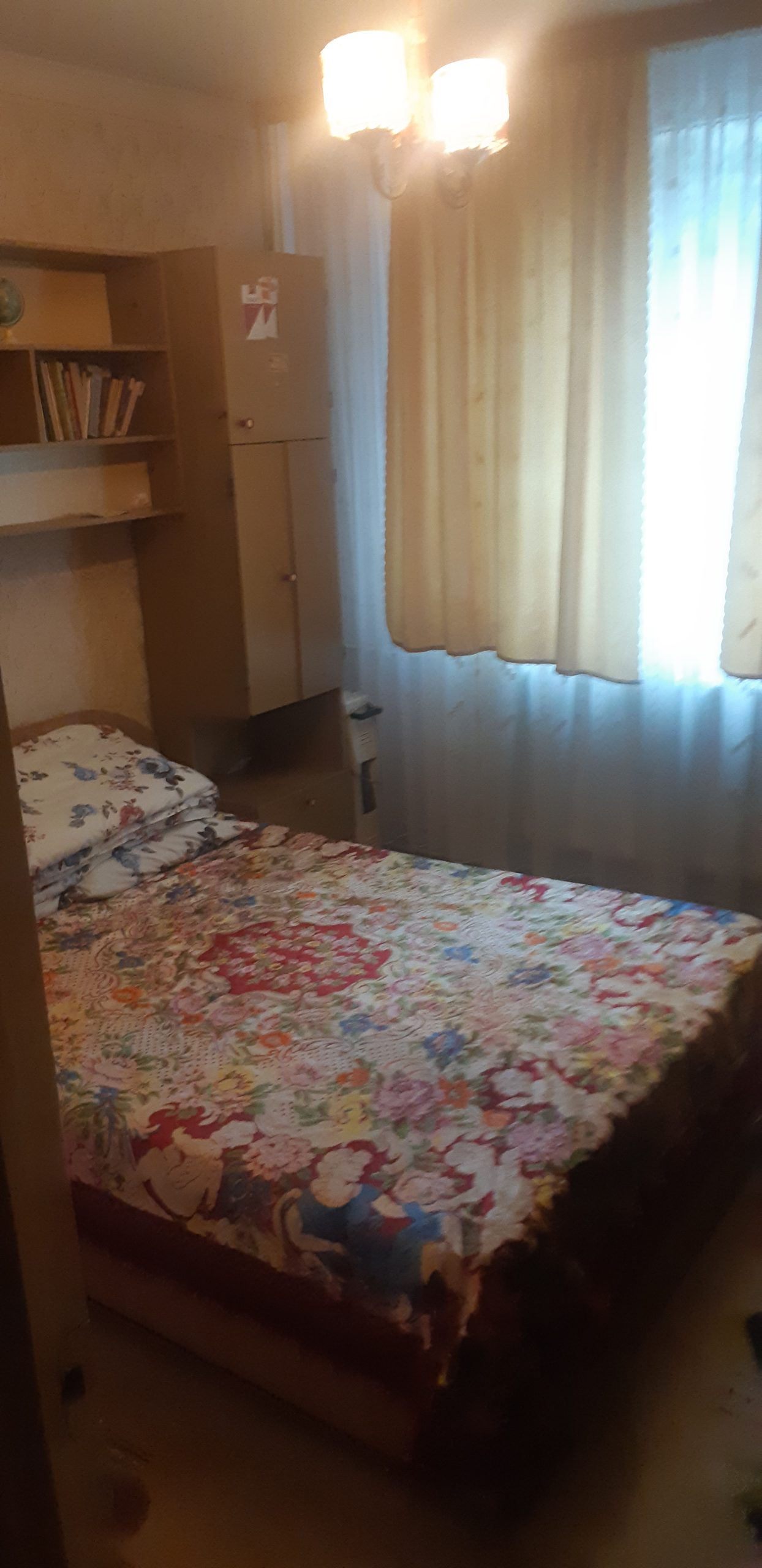 Vind apartament 3 camere Oltenitei sector 4