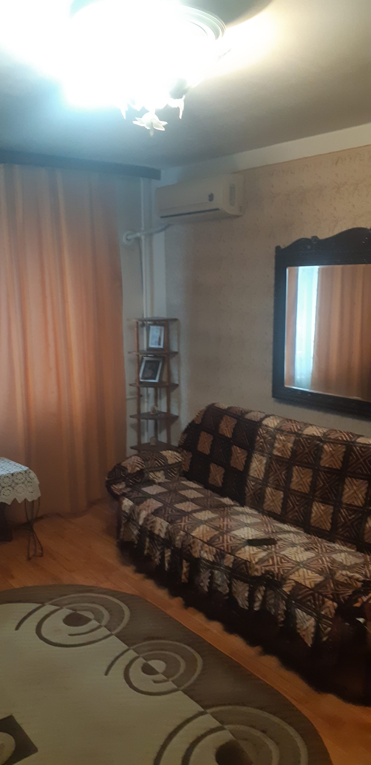 Vind apartament 3 camere Oltenitei sector 4