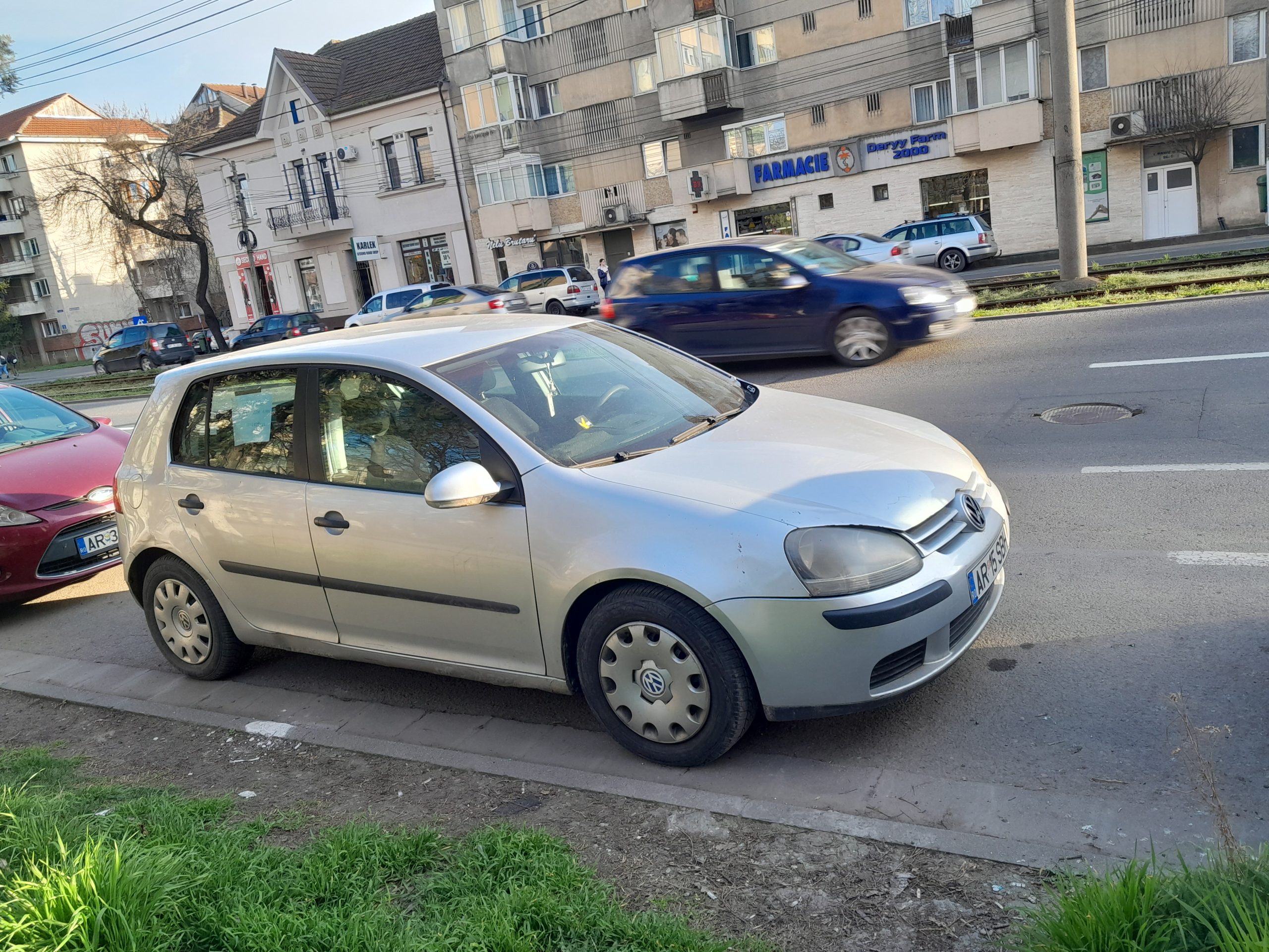 Mai multe detalii la telefon