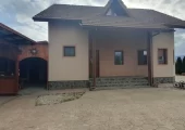 Casa modesta si frumoasa de vanzare Brasov