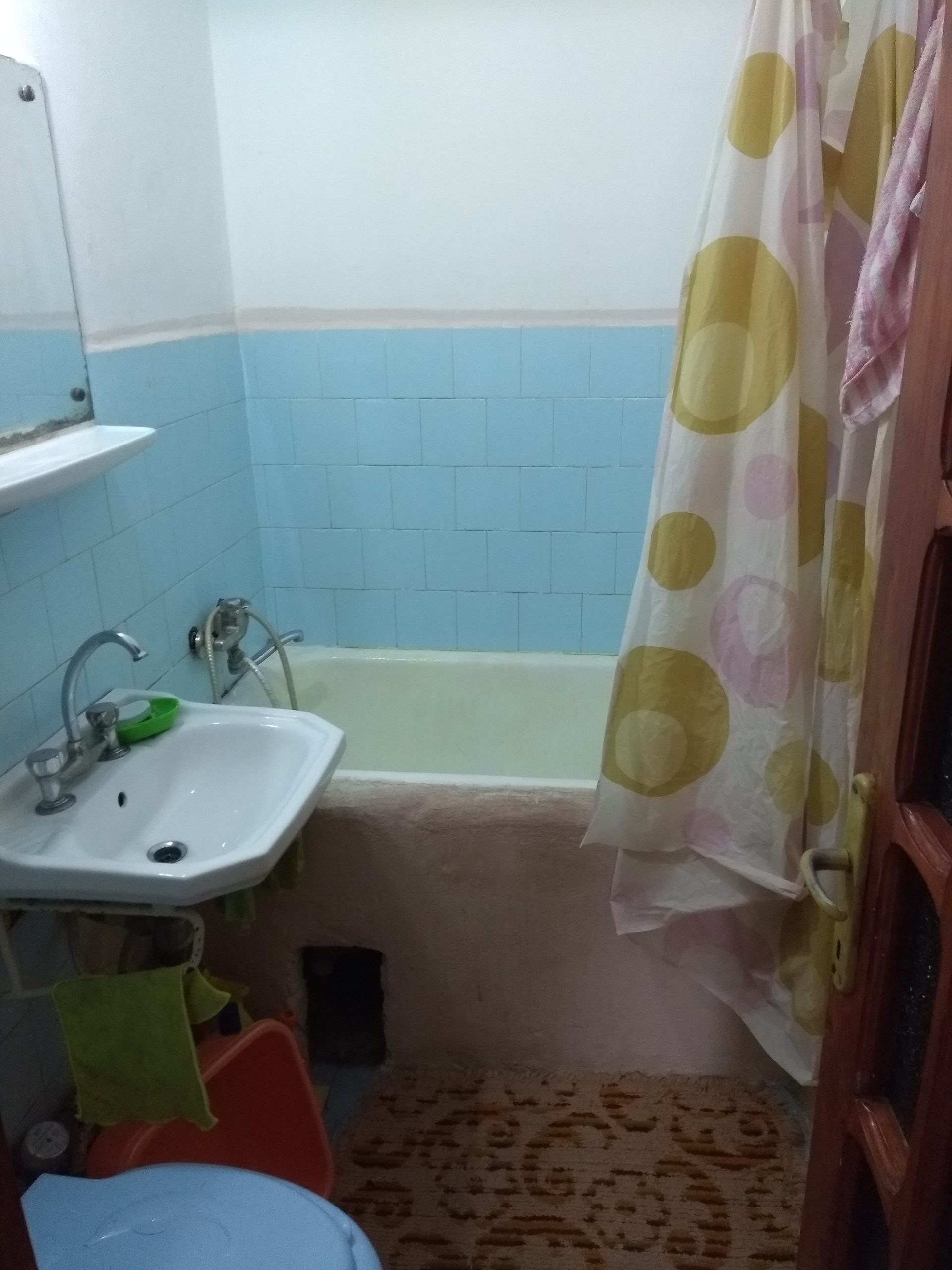Alexandru Liceul Miron Costin apartament 2 camere decomandat 46 mp cu CT