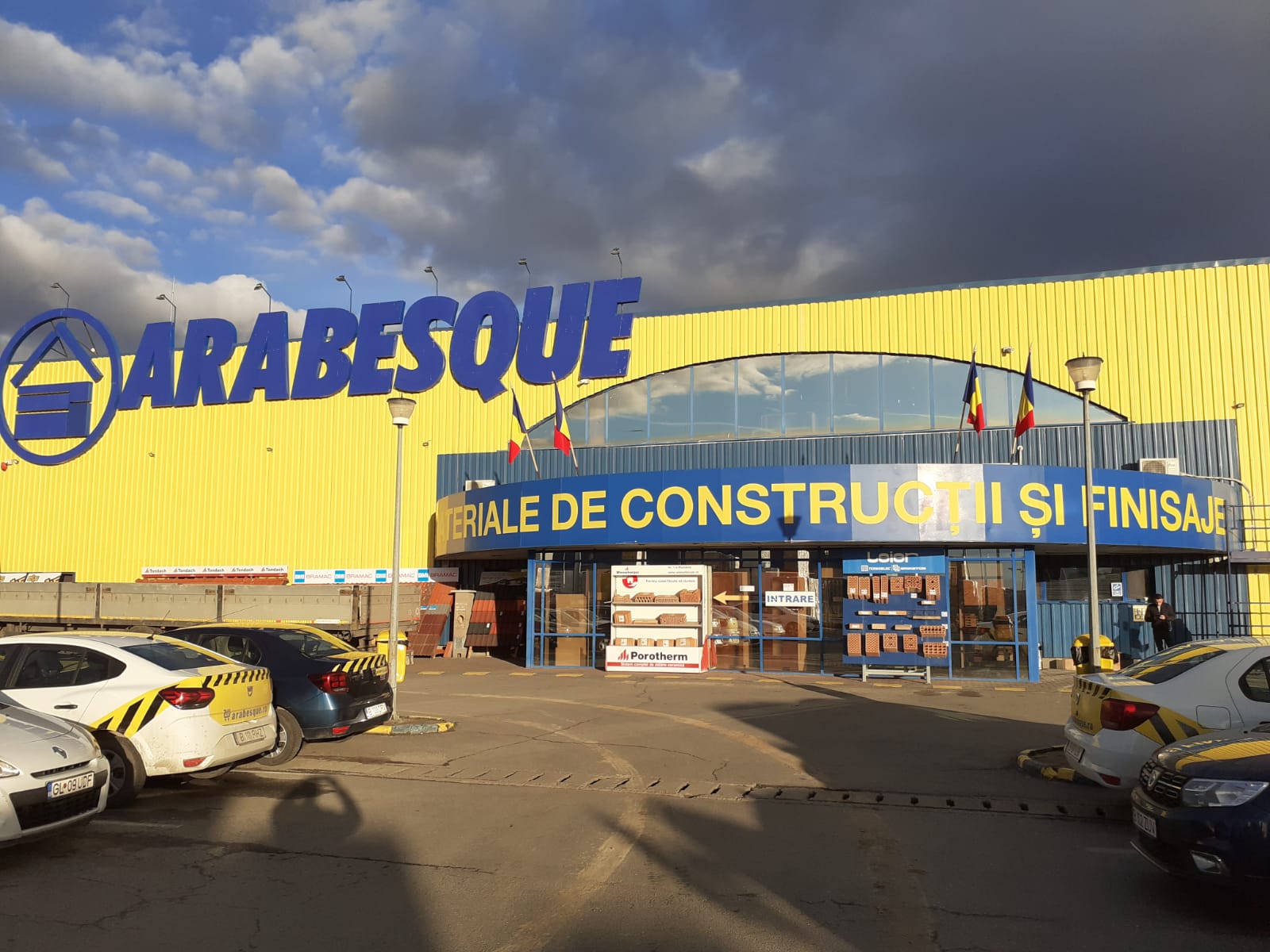 Arabesque SRL angajeaza Stivuitorist
