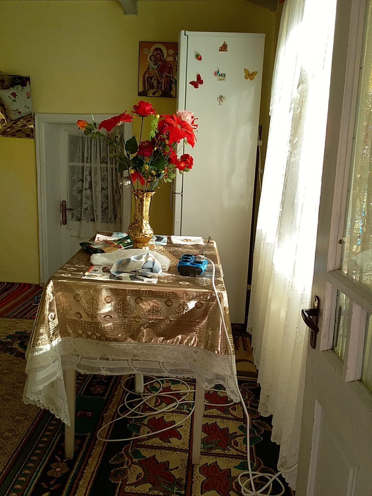Vând casa Și teren arabil 2386mp