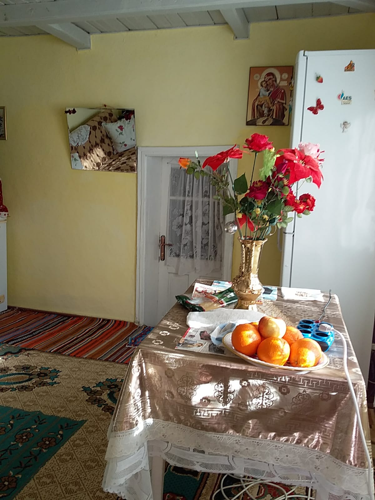 Casa batraneasca de vanzare +teren arabil 2500mp