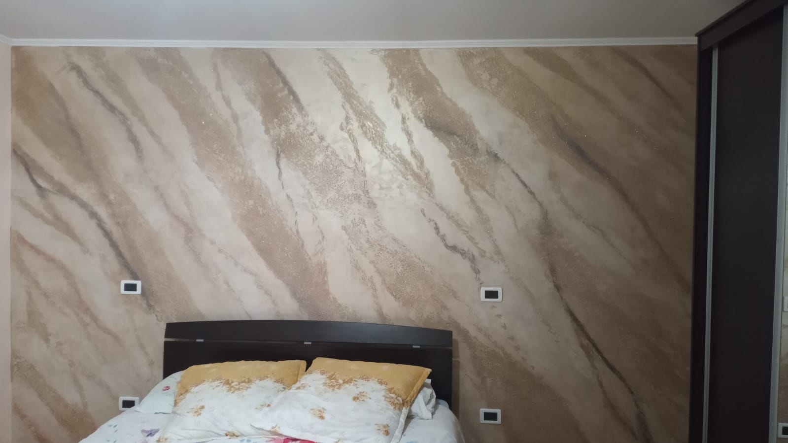Tencuiela mecanizata clasica nisip ciment
