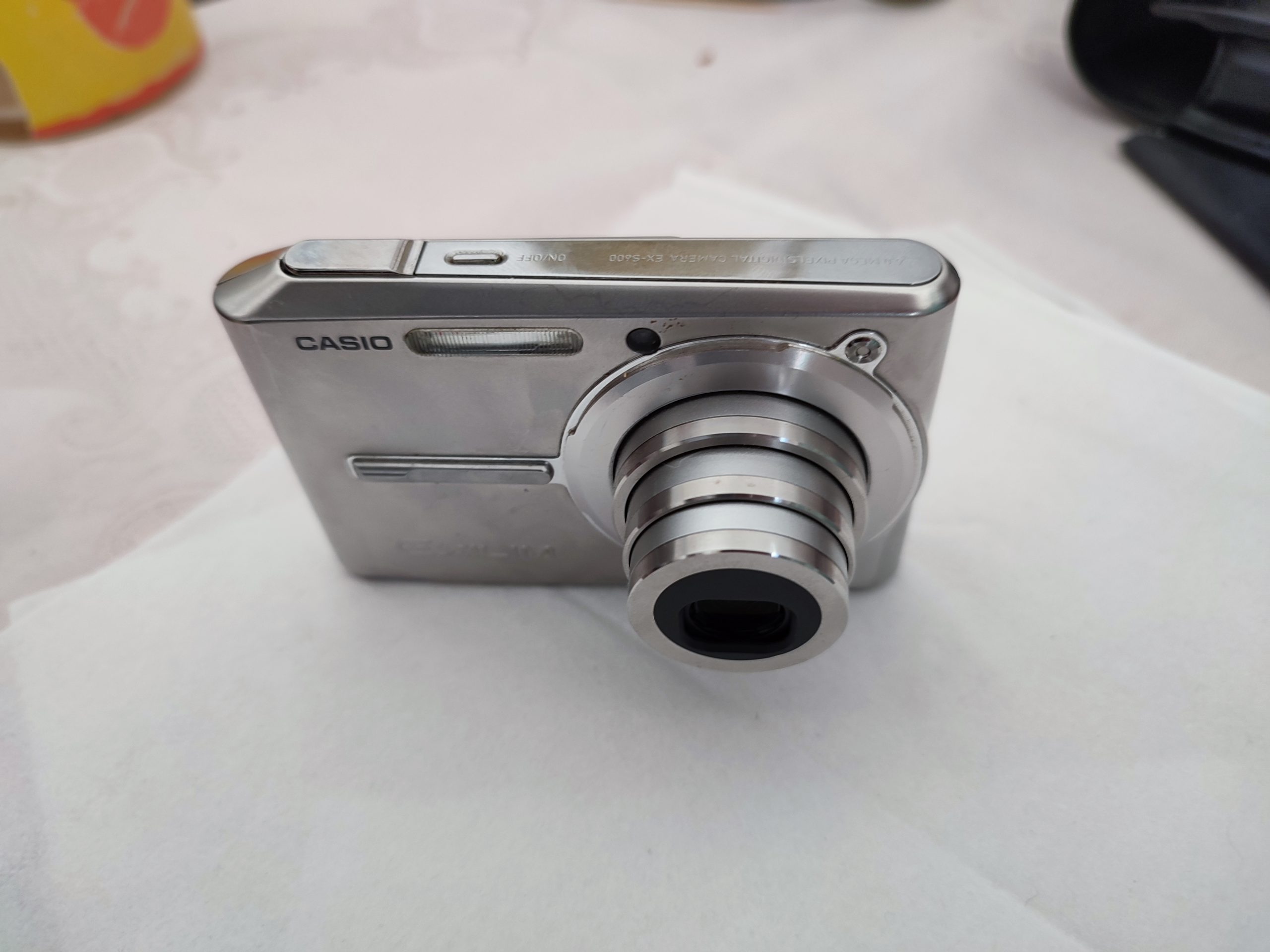 Camera Casio mini, impecabila