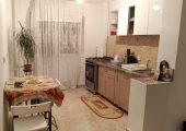 Camera in apartament 2 camere