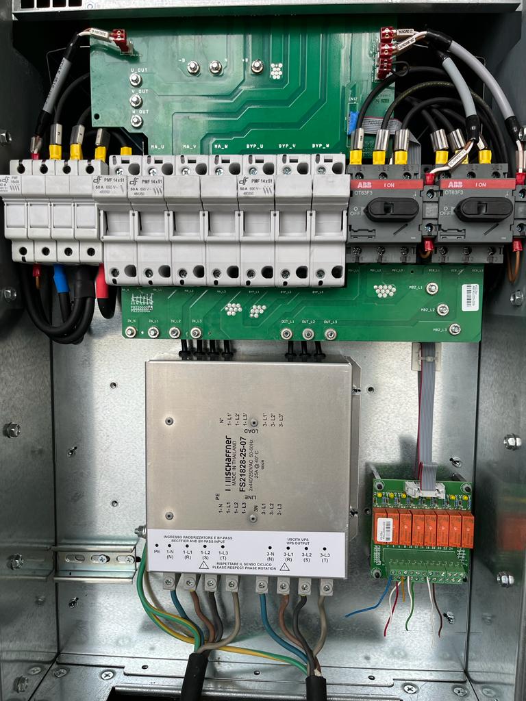 UPS Effekta Pegasus trifazat 10kWA 8Kw