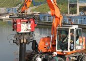 Used clamp for open piles KCN 40