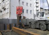 Used vibro hammer PVE 2316 VM to work on a crane or piling rig