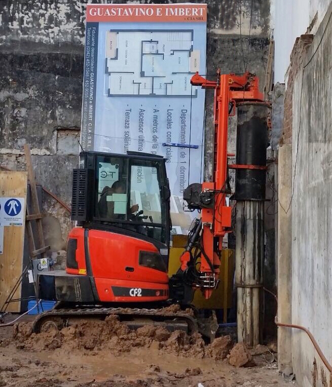 New piling / drilling rig Tescar CF2