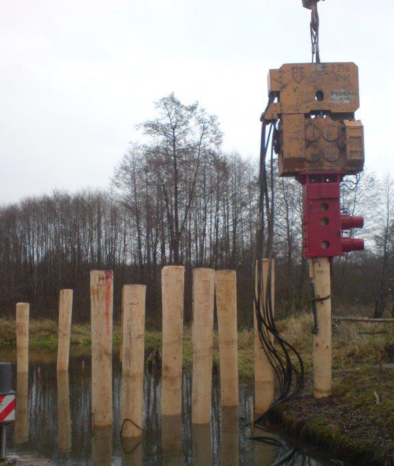 Used clamp for closed piles PVE 120T40