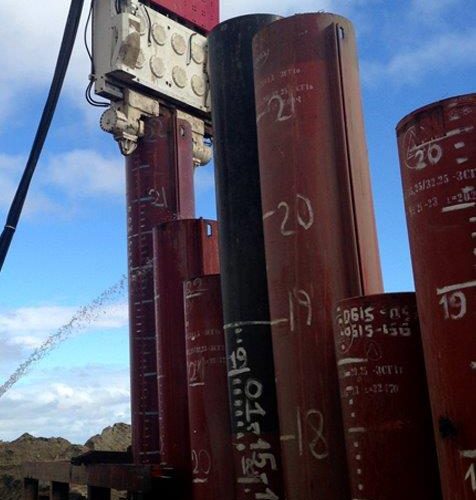 Vibro hammer SVR 101 NF to work on a crane or piling rig – Anuntul Meu