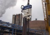 Used vibro hammer OVR 70 VM to work on a crane or piling rig