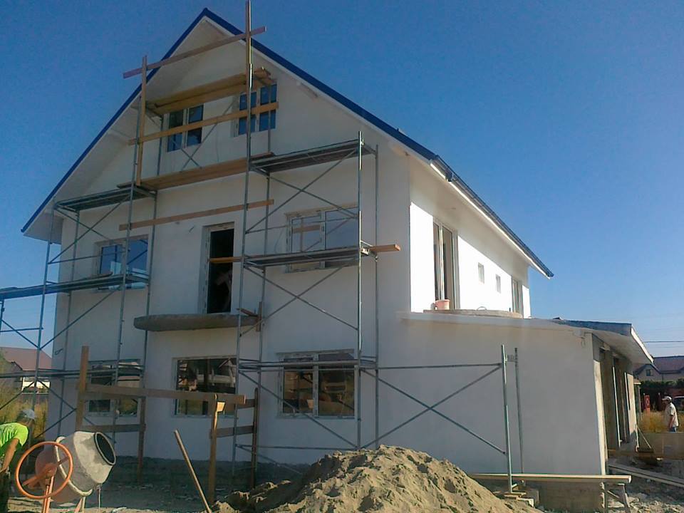 Construim case/apartamente in toate fazele de executie