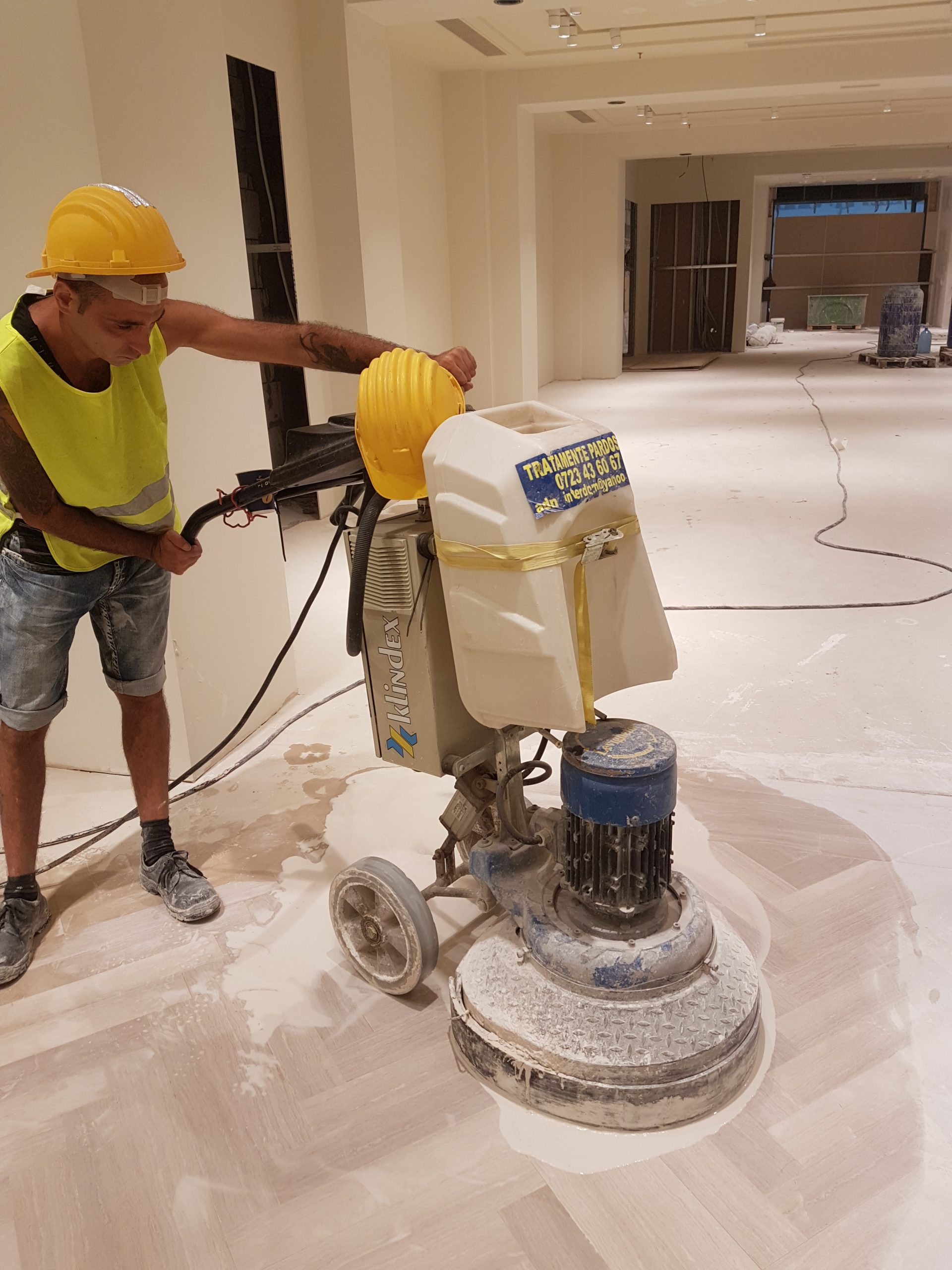 Slefuim, reconditionam marmură