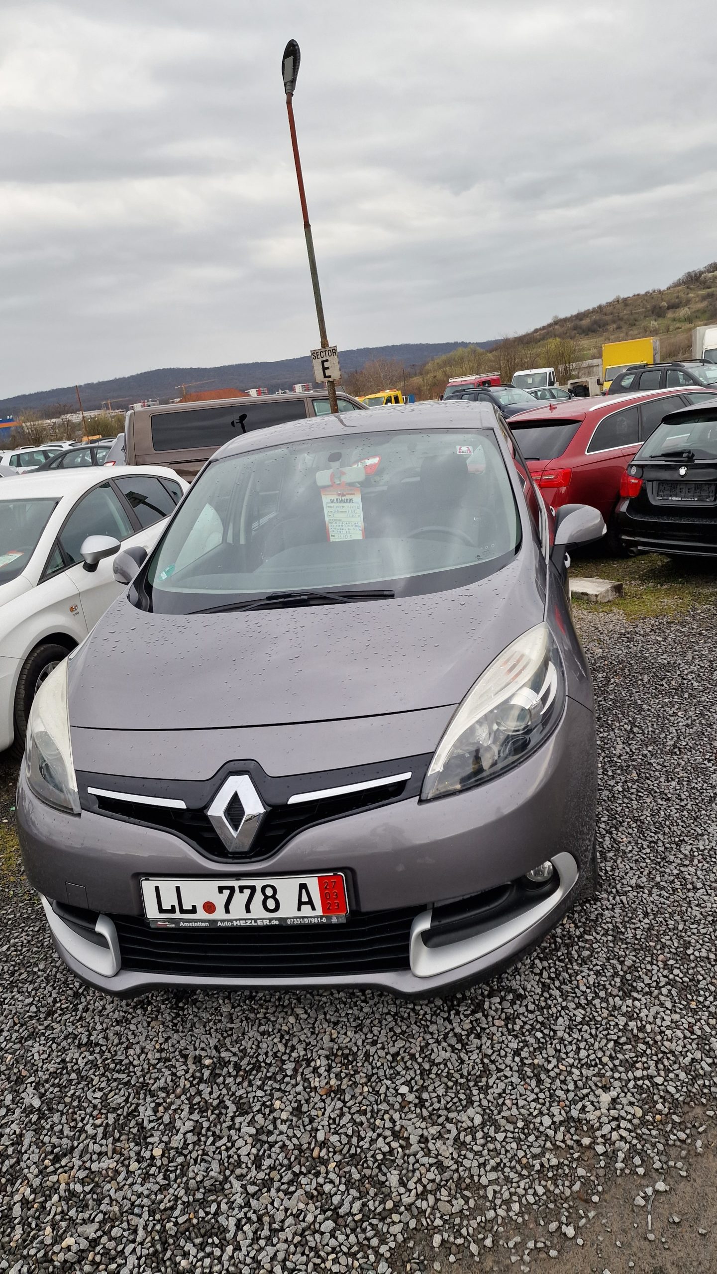 Vând Renault Grand Scenic 1.5 Diesel 7 locuri ,110 CP-6 VITEZE