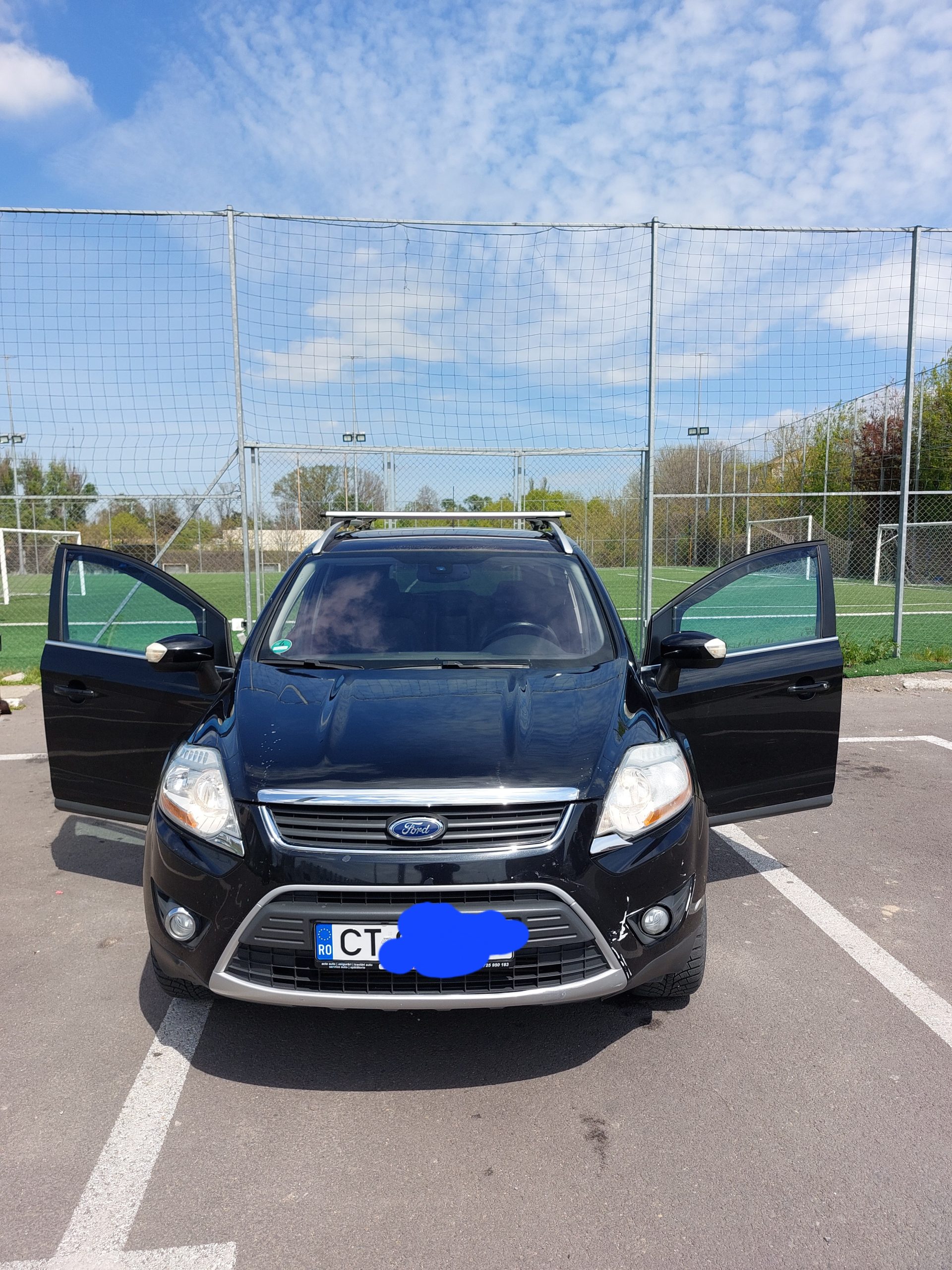 Ford kuga 2008 Decembrie Diesel, 2.0. Navigație cu cameră pe marșarier. Dublă climatizare. perfe.