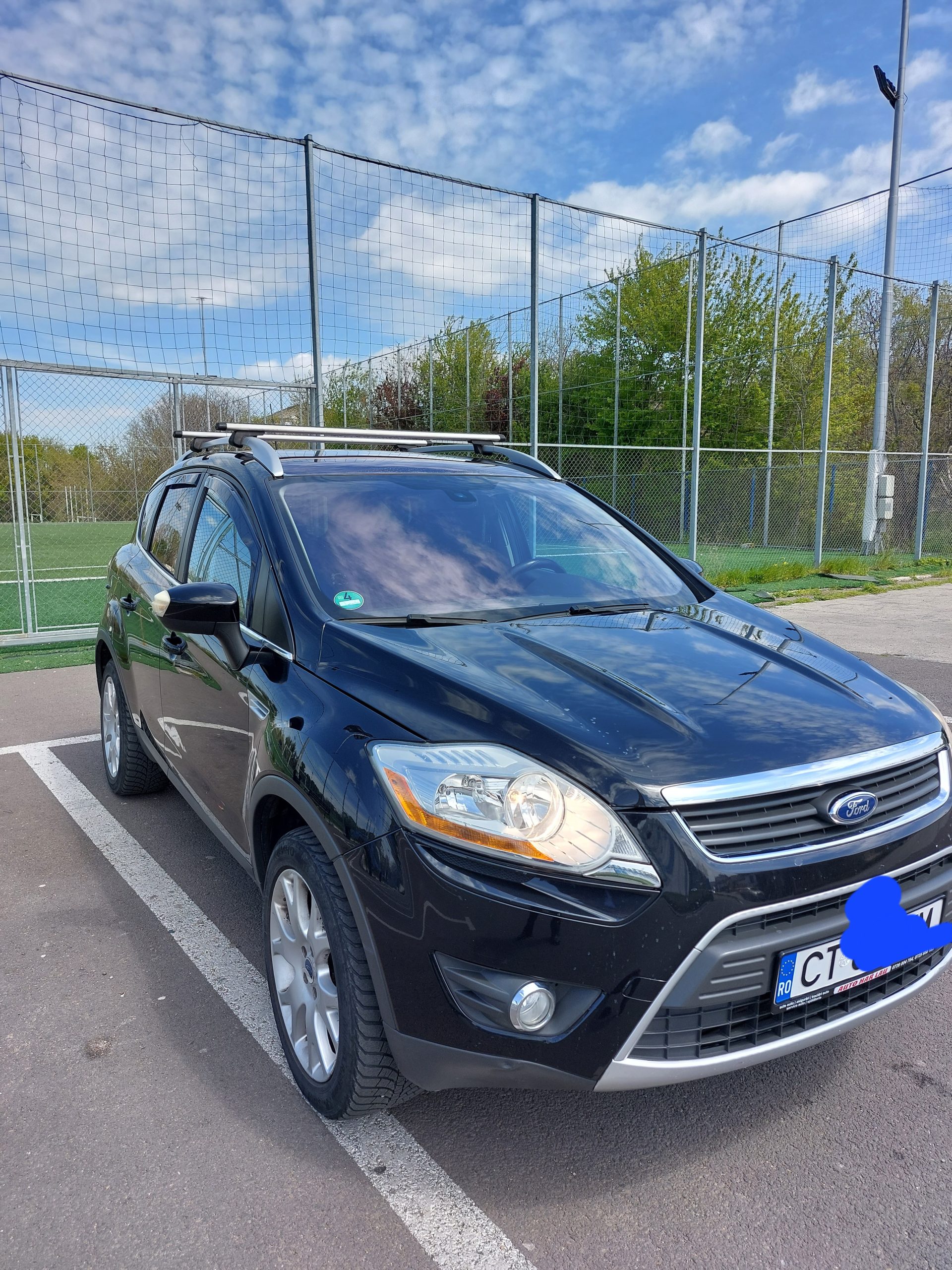 Ford kuga 2008 Decembrie Diesel, 2.0. Navigație cu cameră pe marșarier. Dublă climatizare. perfe.