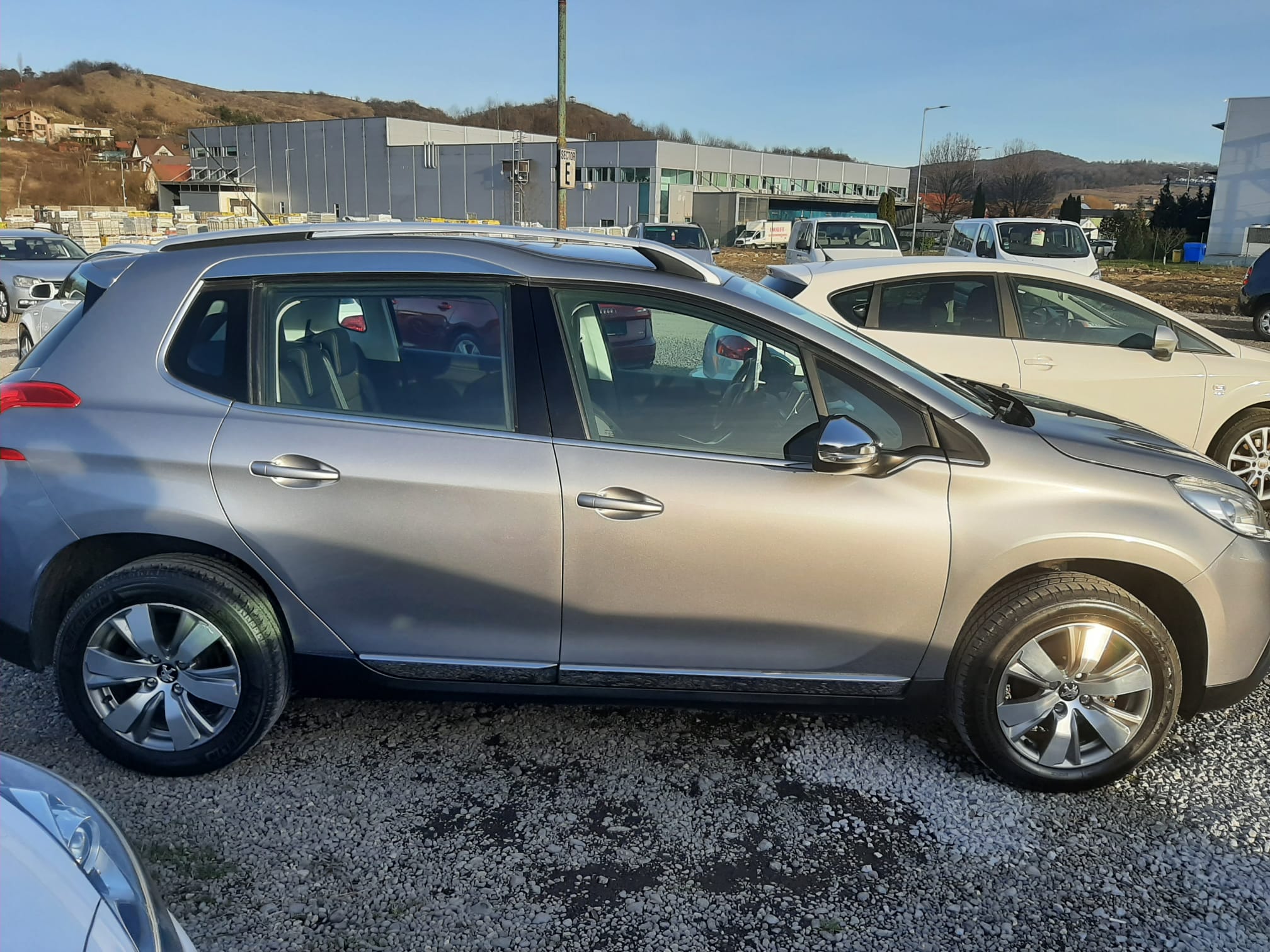 martie 2023 Vând PEUGEOT SUV 2008 ,AN FAB.2014 1.6HDI 8 890 €