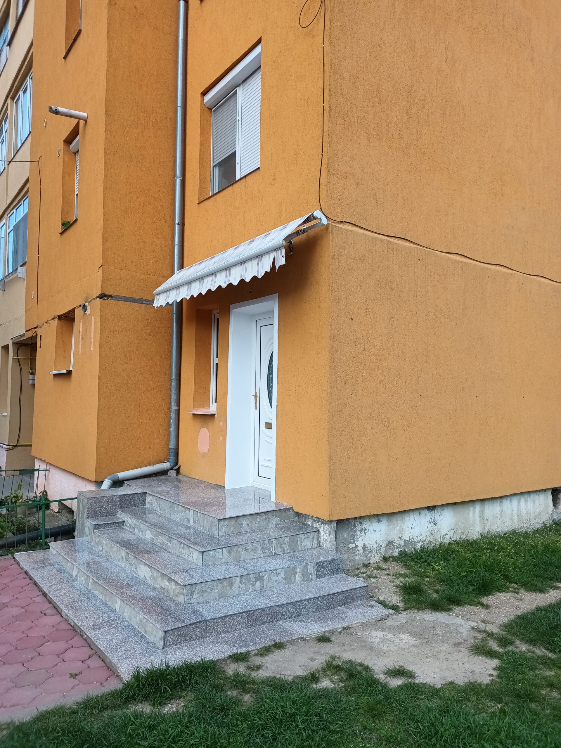Spatiu comercial,33m/p,loc.CUGIR,jud.Alba