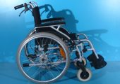 Scaun cu rotile handicap din aluminiu Drive latime sezut 42 cm