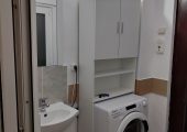 închiriez garsonieră