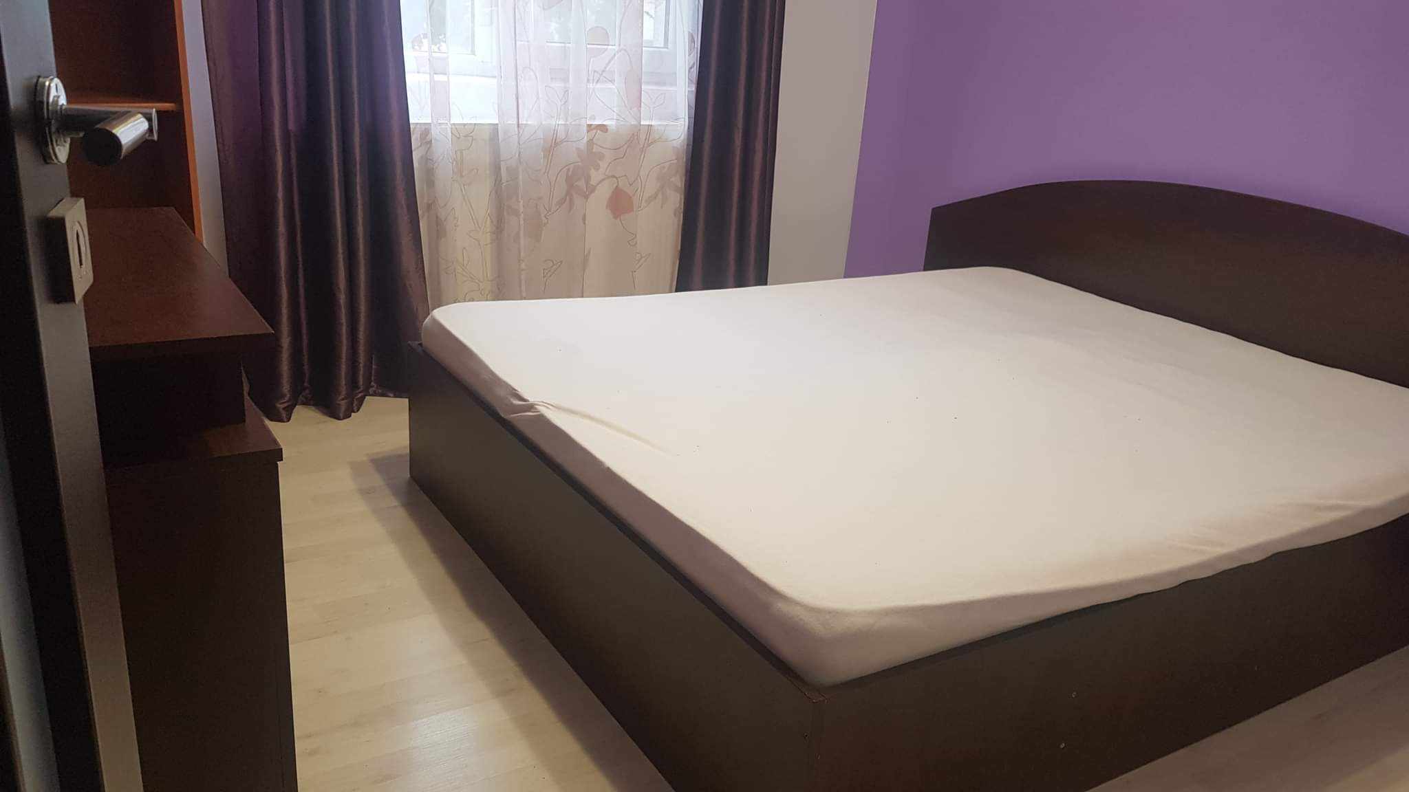 Alexandru Cel Bun Zimbru apartament 3 camere 65 mp cu CT