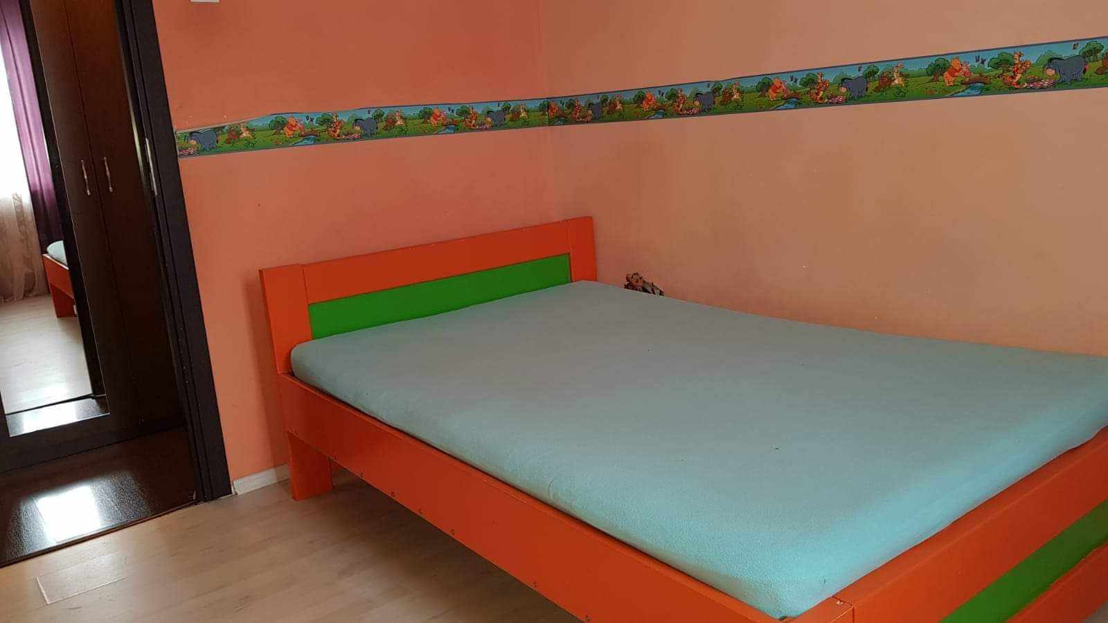 Alexandru Cel Bun Zimbru apartament 3 camere 65 mp cu CT