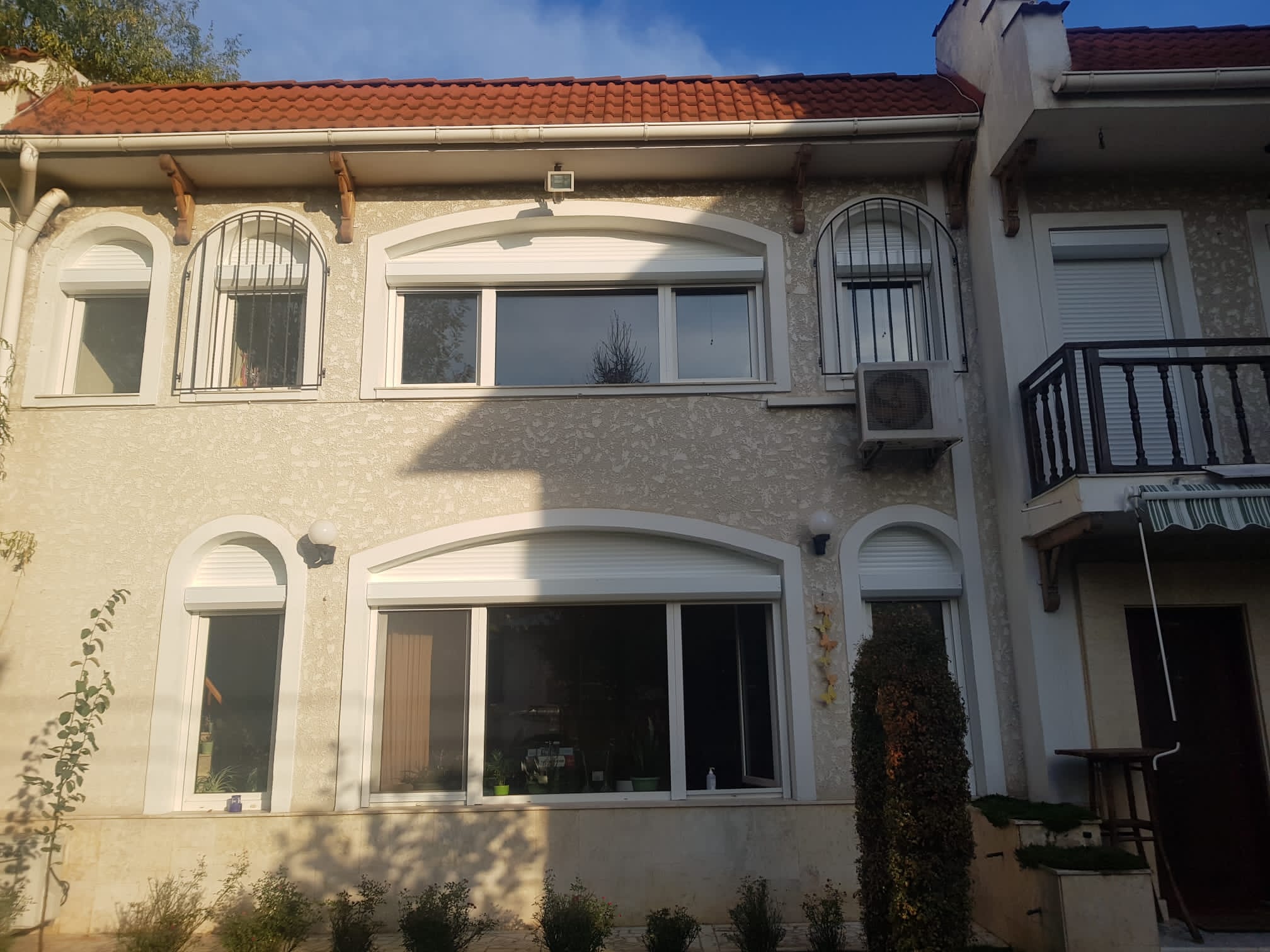 Rulouri exterioare 72 ore