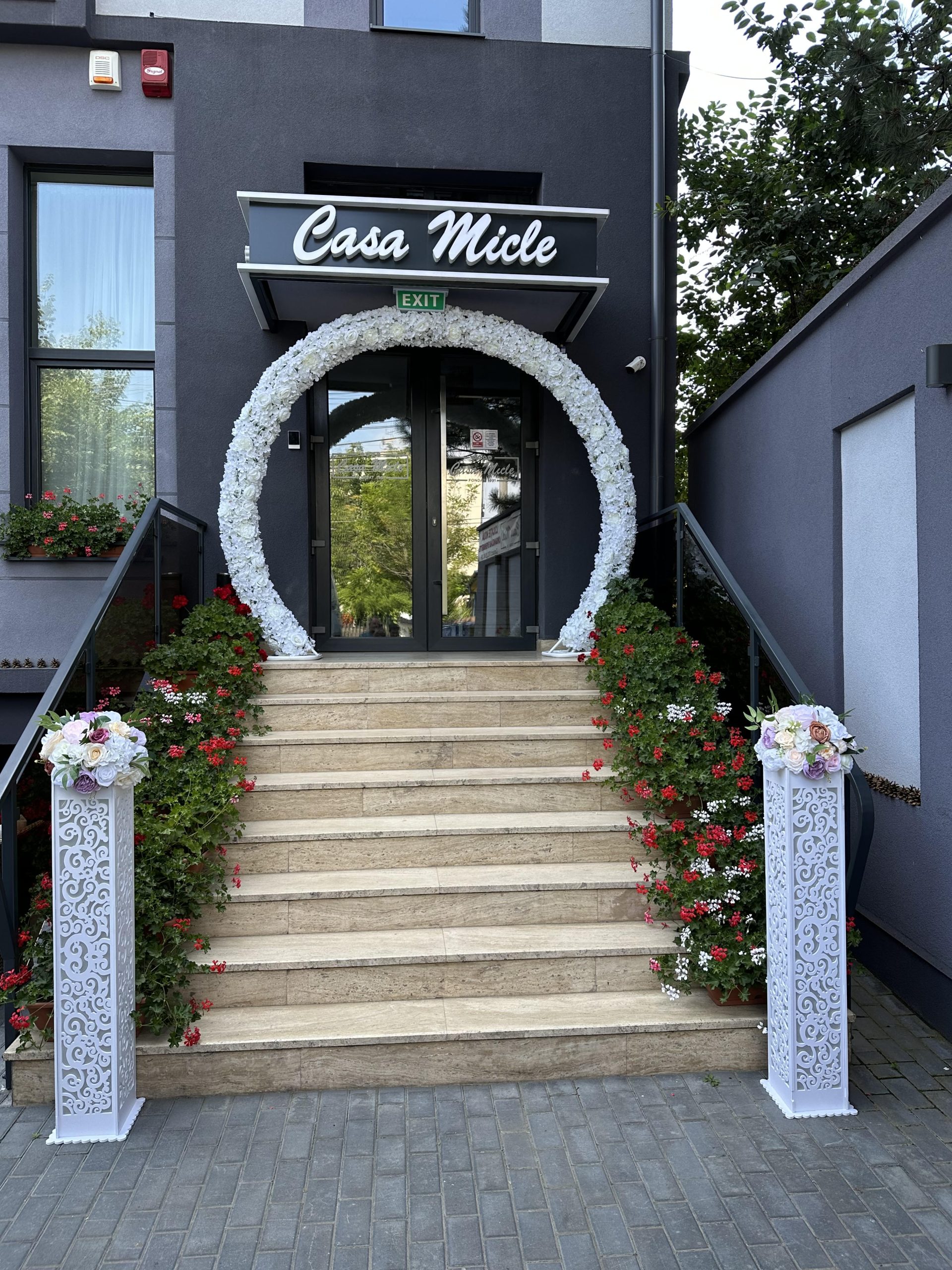 Decor floral pentre evenimentele speciale din viata dumneavoastra