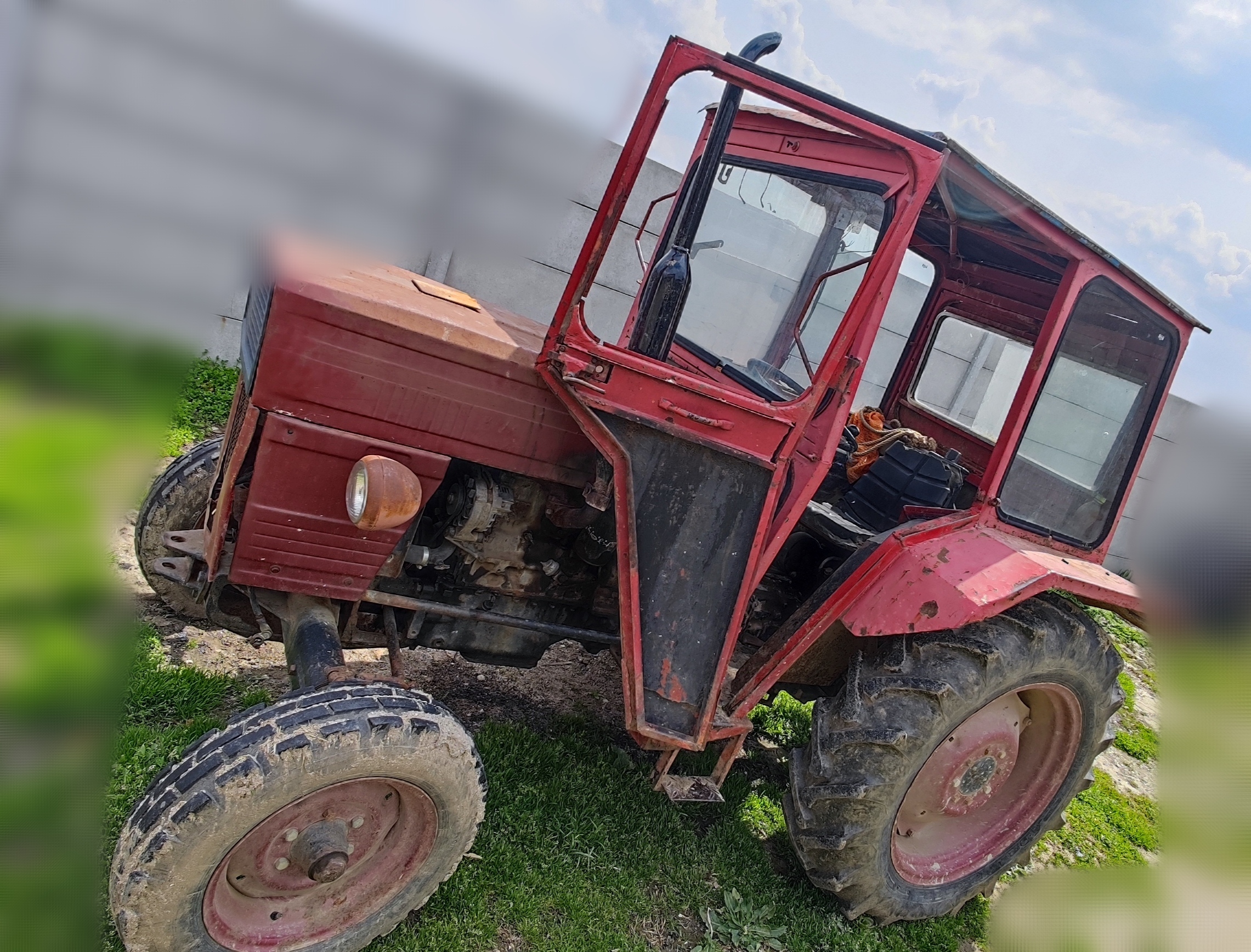 Tractor plus utilaje