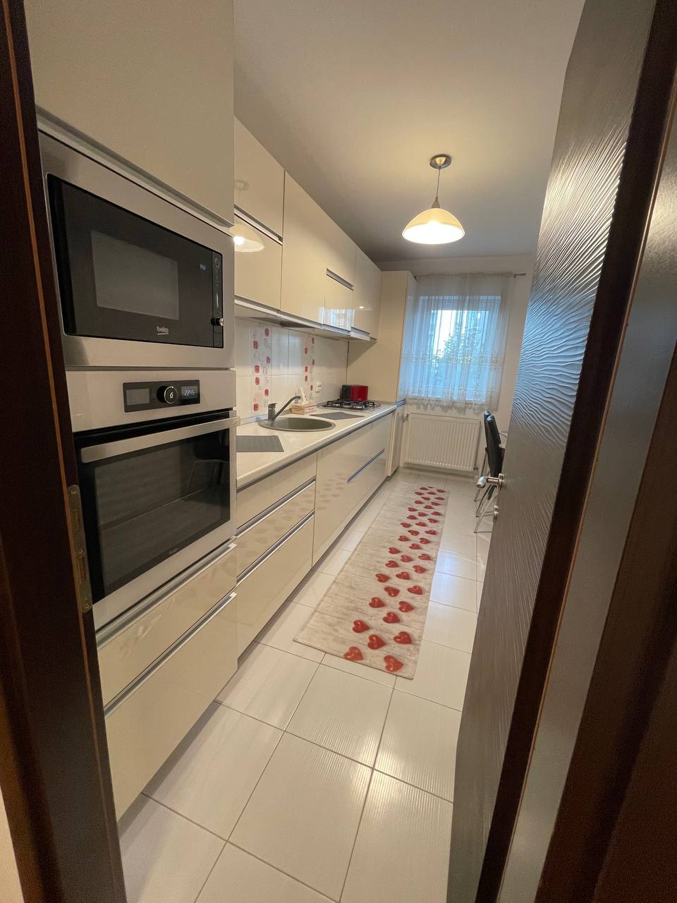 Inchiriez 3 camere | loc parcare inclus | prima inchiriere | proprietar